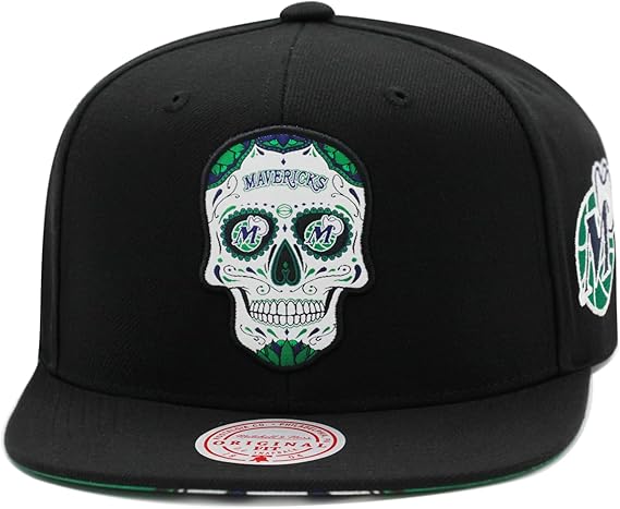 Mitchell & Ness - sugar skull beanie